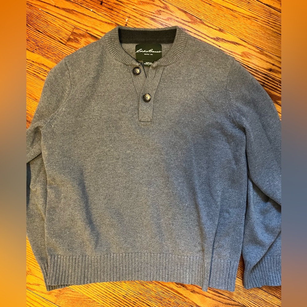 PRICE DROP AND FREE SHIPPING! Eddie Bauer Men's Classic Crewneck Sweater in Gray